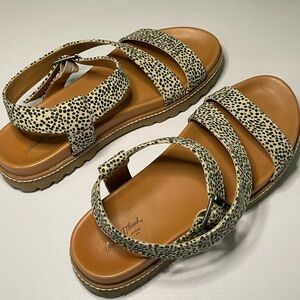 Universal Thread Annika Cheetah Print Platform Strappy Sandal Size 8